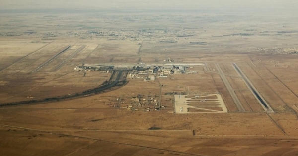 Israel phóng tên lửa bắn máy bay Iran tại sân bay Syria