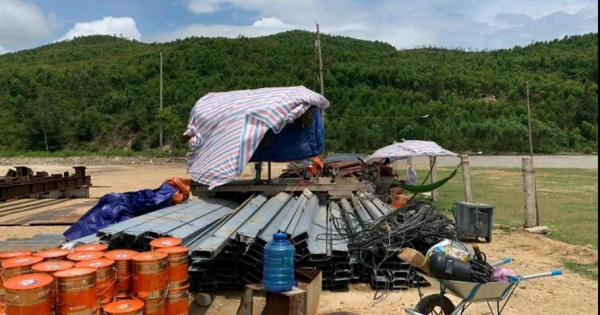 Ngang nhiên thi công nhà máy bột cá gần mộ Đại tướng Võ Nguyên Giáp Ngang nhiên thi công nhà máy bột cá gần mộ Đại tướng Võ Nguyên Giáp