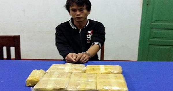 Quảng Bình: Bắt thanh niên người Lào vận chuyển 32.000 viên ma túy