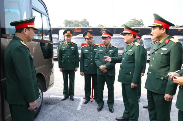 Kiểm tra công tác chuẩn bị đưa, đón đại biểu dự Đại hội XIV của Đảng