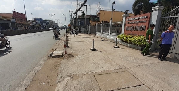 Tranh cãi lúc nửa đêm, chồng đâm vợ tử vong