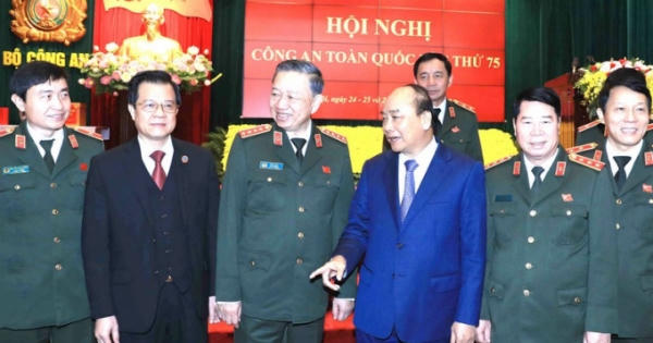 Tăng cường kiểm soát quyền lực trong ngành Công an Tăng cường kiểm soát quyền lực trong ngành Công an