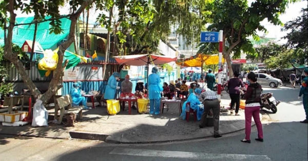 Có ca mắc COVID-19, Quận 7 xét nghiệm 2.000 người dân