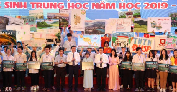 Khai mạc Cuộc thi Khoa học kỹ thuật cấp quốc gia học sinh trung học năm học 2019-2020