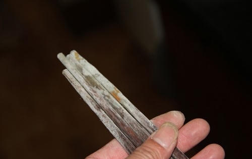 Thực hư hiểm họa ung thư từ việc dùng đũa gỗ mốc?