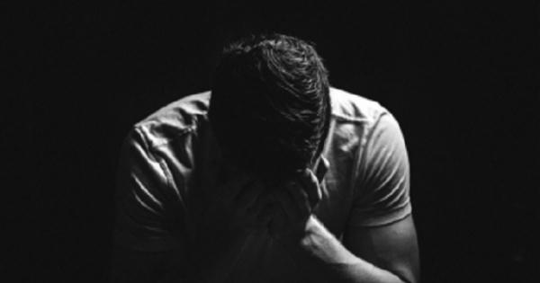Nước mắt ân hận của ma men đốt nhà, chém công an