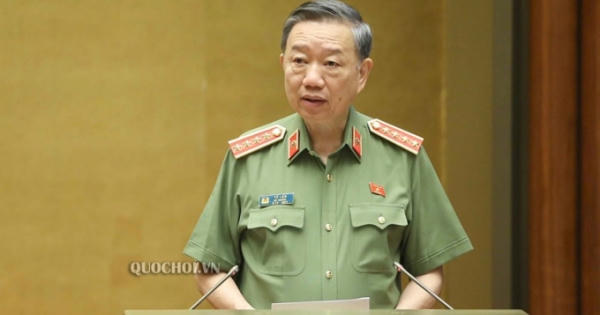 Đề xuất bãi bỏ hình thức quản lý dân cư bằng Sổ Hộ khẩu