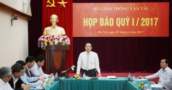 Bộ GTVT: “Đau đầu” với bài toán một “Vụ” có... 8 lãnh đạo”? Bộ GTVT: “Đau đầu” với bài toán một “Vụ” có... 8 lãnh đạo”?