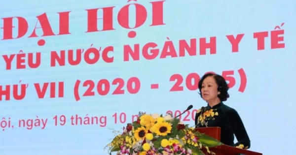 Lan tỏa hình ảnh 'Thầy thuốc như mẹ hiền' trong xã hội