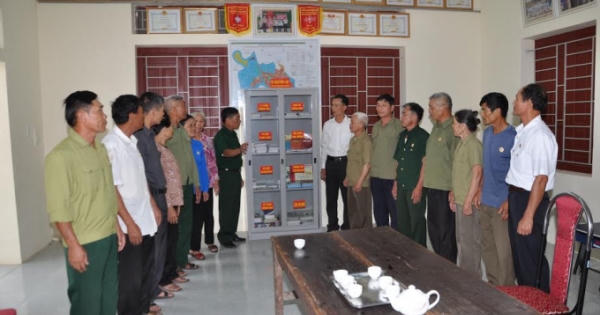 Tủ sách pháp luật với hơn 15.000 đầu sách của Hội Cựu Chiến binh Tủ sách pháp luật với hơn 15.000 đầu sách của Hội Cựu Chiến binh