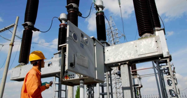 Slide - Điểm tin thị trường: Miền Nam sẽ thiếu hàng tỷ kWh điện từ năm 2021