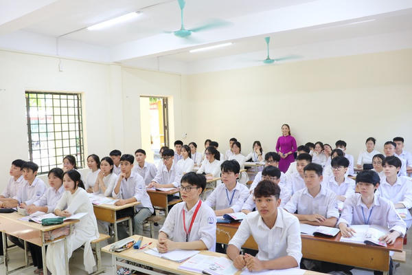 AI mở cánh cửa học tiếng Anh cho học sinh vùng núi