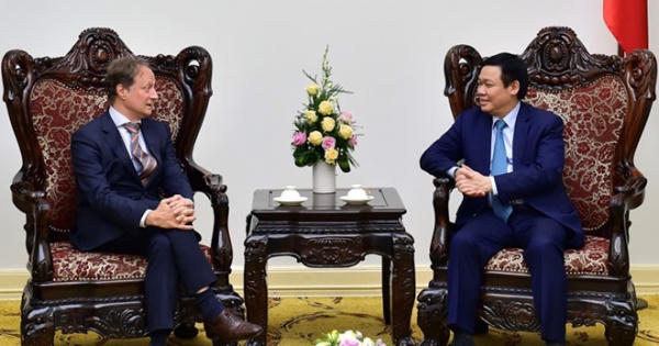 Phó Thủ tướng Vương Đình Huệ tiếp Đại sứ, Trưởng phái đoàn của Liên minh Châu Âu (EU) tại Việt Nam