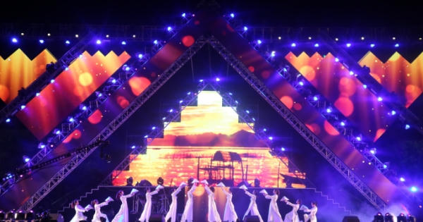 Đà Nẵng: Nhiều hoạt động biểu diễn nghệ thuật Chào năm mới 2018 Đà Nẵng: Nhiều hoạt động biểu diễn nghệ thuật Chào năm mới 2018