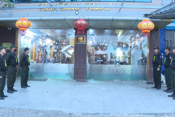Khởi tố 3 đối tượng về tội trốn thuế xảy ra tại Công ty Cổ phần Tập đoàn Cường Minh Khởi tố 3 đối tượng về tội trốn thuế xảy ra tại Công ty Cổ phần Tập đoàn Cường Minh