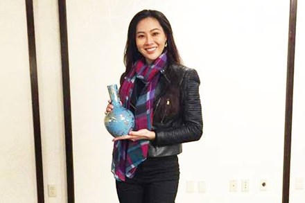 Quà tặng đấu giá từ thiện ý nghĩa của Diệu Ngọc tại Miss World 2016