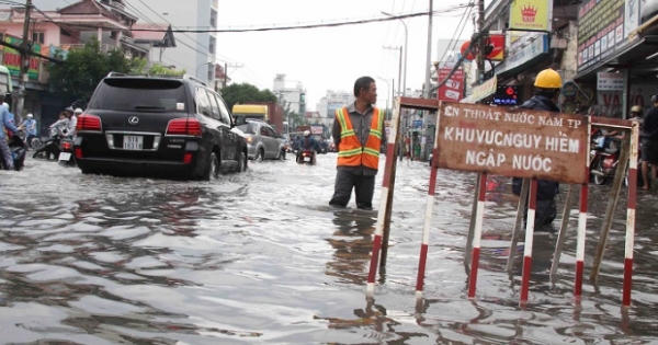 Địa ốc 24h: TP HCM xin hủy dự án chống ngập, sổ đỏ ghi tên các thành viên trong gia đình từ 5/12