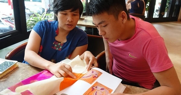 Giải B sách Quốc gia: Người lưu giữ hồn dân tộc qua sách tranh dân gian Giải B sách Quốc gia: Người lưu giữ hồn dân tộc qua sách tranh dân gian