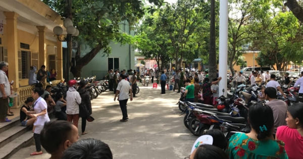Bảo vệ Bệnh viện Nhi bị người nhà bệnh nhân đâm nhiều nhát vào ngực