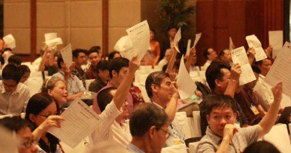 SHB xác định chiến lược phát triển ngân hàng số, tăng vốn điều lệ lên 17.570 tỷ đồng SHB xác định chiến lược phát triển ngân hàng số, tăng vốn điều lệ lên 17.570 tỷ đồng
