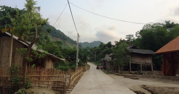 Giải cứu bé gái 5 tuổi bị bắt cóc bán sang Trung Quốc