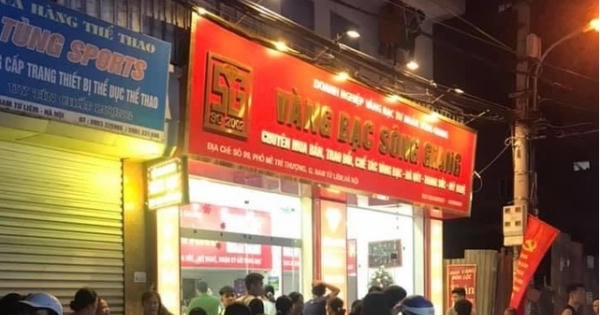 Bắt giữ nghi can cướp tiệm vàng ở Hà Nội
