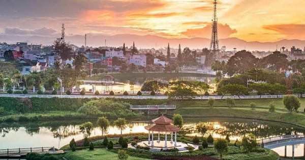 Lâm Đồng: Công ty Phú Lâm "dồn dập" trúng thầu tại hàng chục dự án bất chấp khuất tất tồn tại Lâm Đồng: Công ty Phú Lâm "dồn dập" trúng thầu tại hàng chục dự án bất chấp khuất tất tồn tại