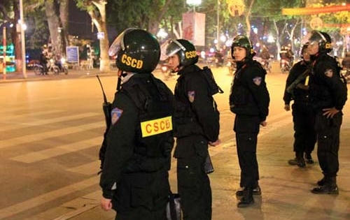 Khi nào cảnh sát cơ động được kiểm tra giấy tờ?