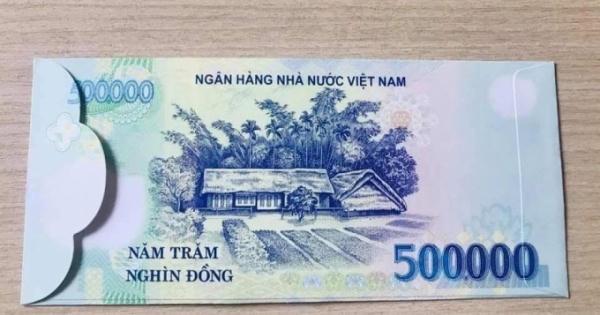 Bao lì xì bằng 'tiền 500 ngàn đồng' gây sốt thị trường Tết