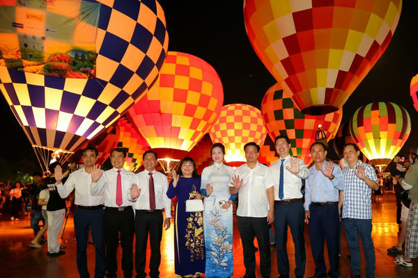Festival Hoa - Kiểng Sa Đéc lần II khép lại với dấu mốc Di sản văn hóa phi vật thể quốc gia