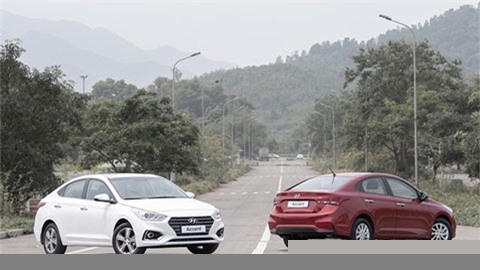 Hyundai Accent tiếp tục đánh bại 'đàn em' Grand i10 giá rẻ Hyundai Accent tiếp tục đánh bại 'đàn em' Grand i10 giá rẻ