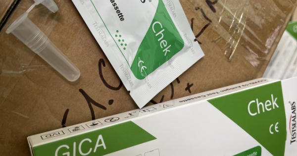 Hà Nội thu giữ 29 hộp Test thử nhanh COVID-19 nhập lậu