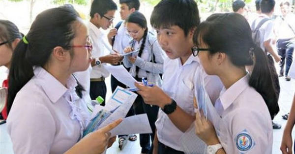 Tại sao học sinh 'im lặng' trước áp lực học hành từ nhà trường, gia đình?