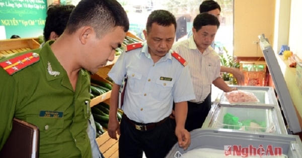 Nghệ An: Phát hiện sai phạm ở cửa hàng rau, thịt sạch