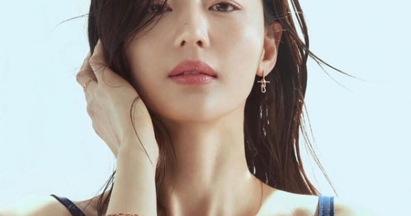 Gần 40 tuổi, “mợ chảnh” Jeon Ji Hyun vẫn đẹp xuất sắc! Gần 40 tuổi, “mợ chảnh” Jeon Ji Hyun vẫn đẹp xuất sắc!