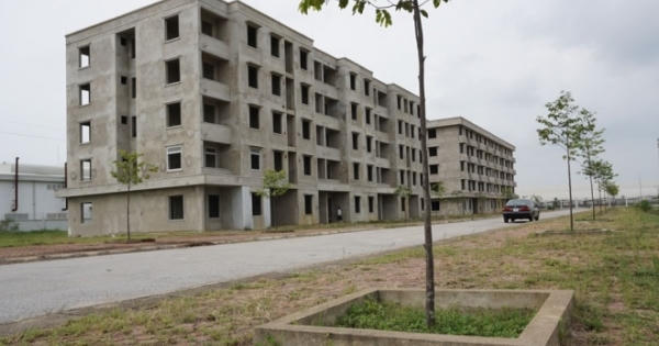 Khu nhà ở công nhân hơn trăm tỷ bỏ hoang