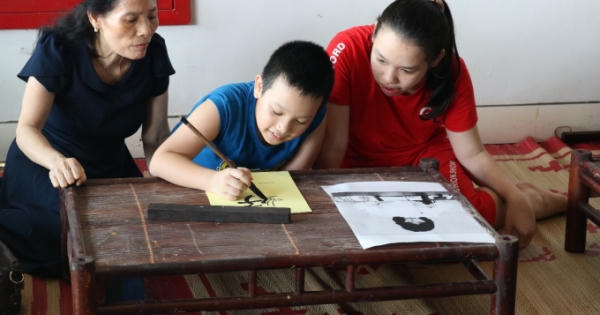 Tết thiếu nhi: Bé tập làm nghệ nhân