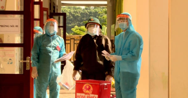 Bầu cử sớm tại khu cách ly tập trung huyện Tiên Du: An toàn, nghiêm túc, thực hiện nghiêm 5K