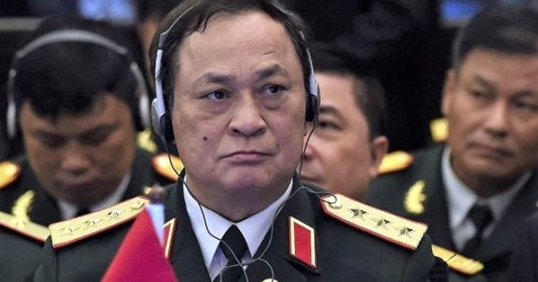 Vì sao Đô đốc Nguyễn Văn Hiến, nguyên Thứ trưởng Bộ Quốc phòng bị khởi tố?