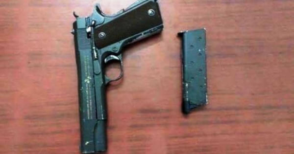 Bắt giữ hai tên buôn ma túy số lượng lớn có "hàng nóng" Bắt giữ hai tên buôn ma túy số lượng lớn có "hàng nóng"