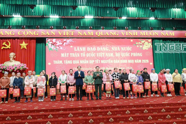 Đại tướng Phan Văn Giang thăm, chúc Tết tại Thái Nguyên