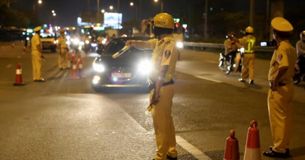 Công an 'siết' kiểm soát, xử lý lái xe vi phạm nồng độ cồn