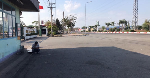 Đồn Công an KCN ra quân dẹp hàng rong, Nhơn Trạch thông thoáng Đồn Công an KCN ra quân dẹp hàng rong, Nhơn Trạch thông thoáng