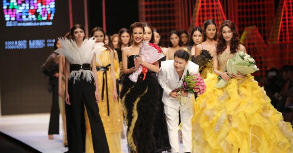 Phương Mai bất ngờ tái xuất sàn catwalk 3 năm vắng bóng