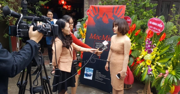 Phóng viên Pháp luật Plus ra mắt cuốn sách "Những giọt nước mắt muộn mằn"