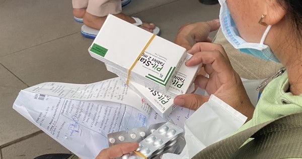 Thiếu thuốc, vật tư y tế: Một số cán bộ sợ trách nhiệm, không dám làm