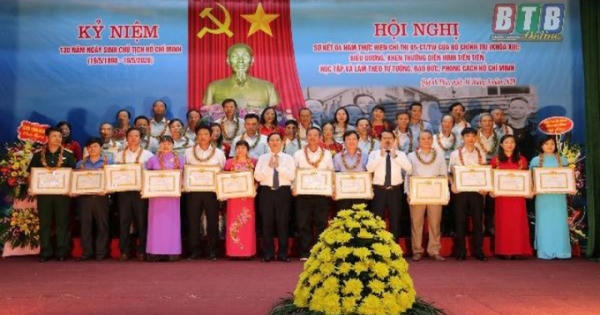 Long trọng kỷ niệm 130 năm ngày sinh Chủ tịch Hồ Chí Minh Long trọng kỷ niệm 130 năm ngày sinh Chủ tịch Hồ Chí Minh