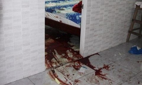 Nhậu say ôm vợ bạn ngủ, thanh niên bị chém trọng thương