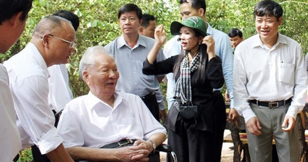 Đại tướng Lê Đức Anh và sáng tạo trong trận bảo vệ cơ quan đầu não Đại tướng Lê Đức Anh và sáng tạo trong trận bảo vệ cơ quan đầu não