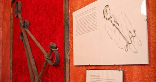 Vụ cha đẻ, mẹ kế hành hạ bé trai 10 tuổi: Điều gì ẩn chứa phía sau tội ác?